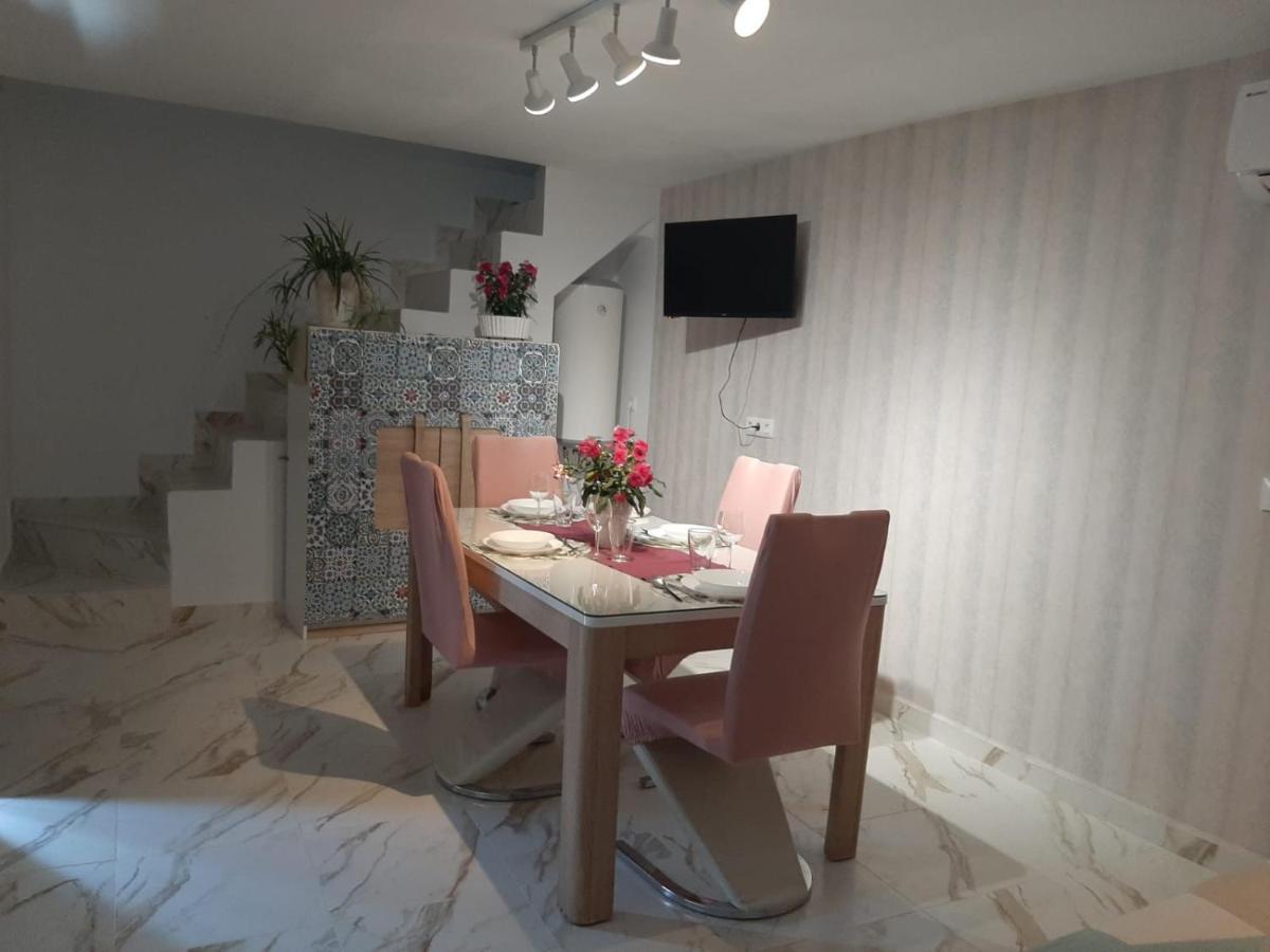 Sweet Home Martos Exterior foto