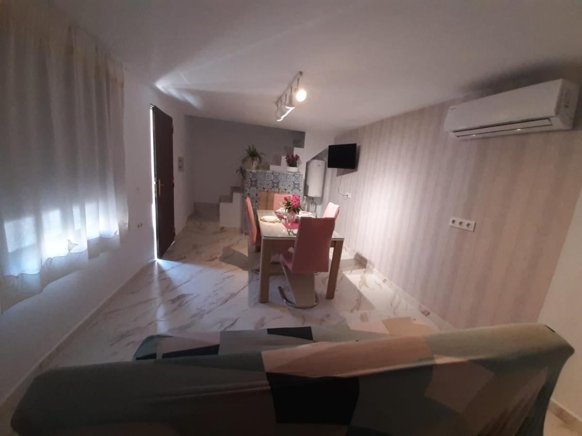 Sweet Home Martos Exterior foto